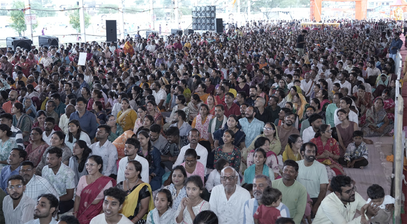 कर्म ऐसा करो कि अपनी भक्ति पर भी गौरव हो - इन्द्रेश महाराज
