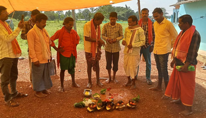 22 वर्ष बाद ईसाई धर्म छोड़कर एक परिवार के छह सदस्यों ने सनातन धर्म में की वापसी 