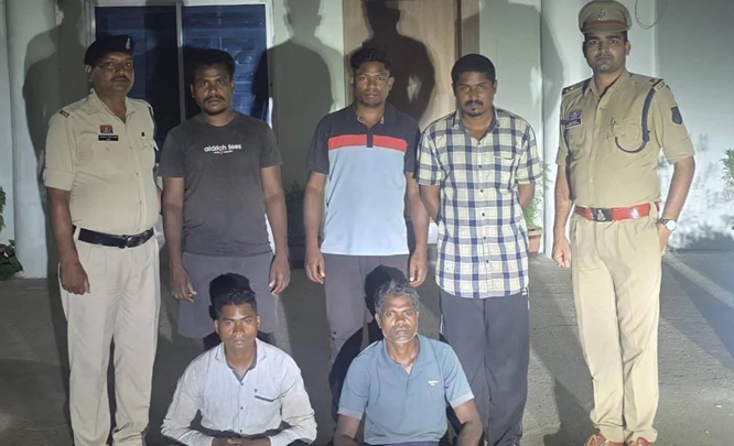 लौह खदान के वाहनों पर आगजनी व लाल सलाम के पर्चे फेंकने वाले 5 अरोपी गिरफ्तार 