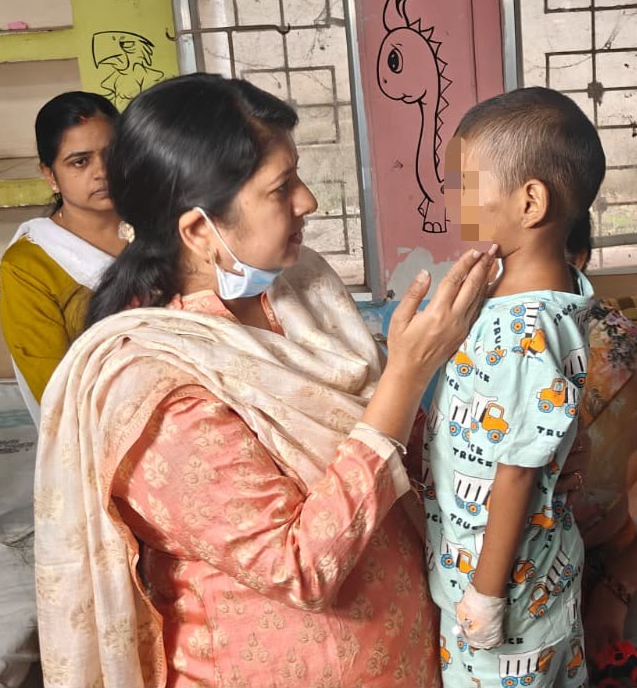 तीन साल के मासूम से क्रूरता, आयोग की अध्यक्ष बोली - बच्चों की सुरक्षा से समझौता नहीं, माता पिता पर होगी कार्रवाई