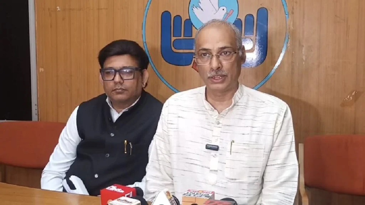 फीस लौटाने का आदेश, फिर भी निजी विवि हॉस्टल और ट्रांसपोर्ट के नाम पर प्रति छात्र वसूल रहे 4.50 लाख