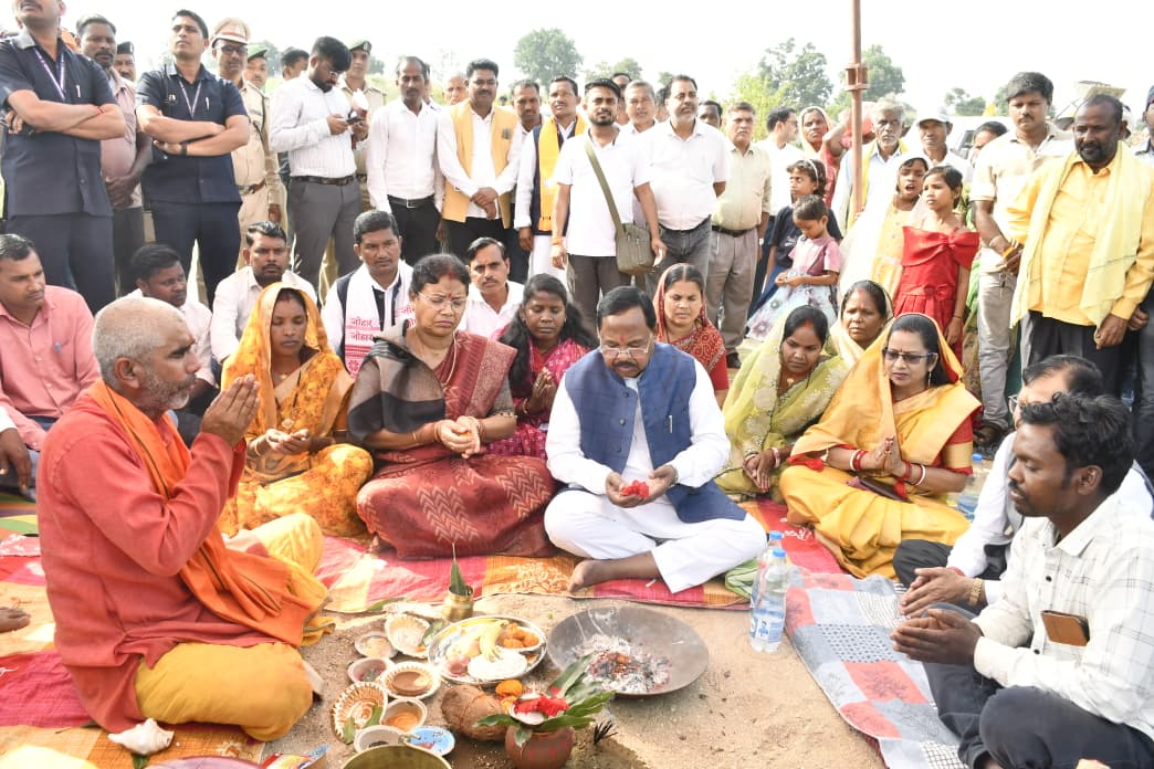 महाअष्टमी पर चलगली क्षेत्र को मंत्री रामविचार नेताम का बड़ी सौगात मोरन नदी पर 5.91 करोड़ की लागत से बनेगा उच्चस्तरीय पुल