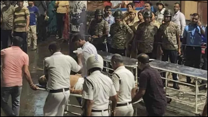 कोलकाता दुर्गा पंडाल में भगदड़ से 19 की मौत