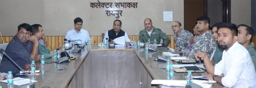 सारंग हेलीकॉप्टर एयर शो की तैयारियों की कलेक्टर सिंह ने की समीक्षा