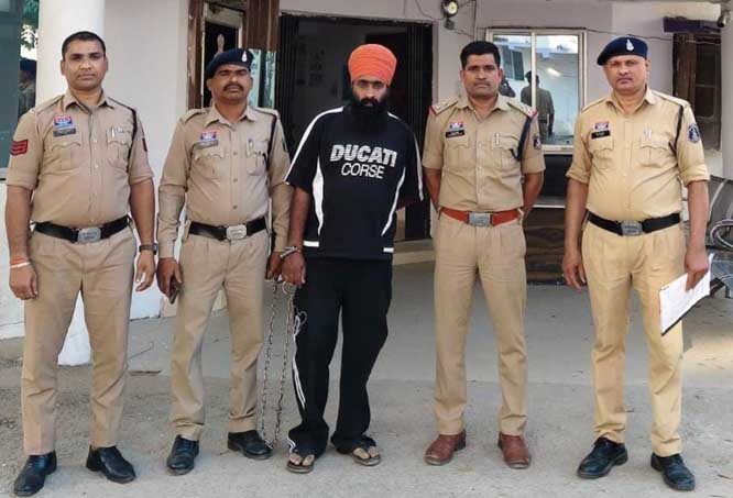 नाबालिग से छेड़छाड़ कर जान से मारने की धमकी देने वाला आरोपी गिरफ्तार
