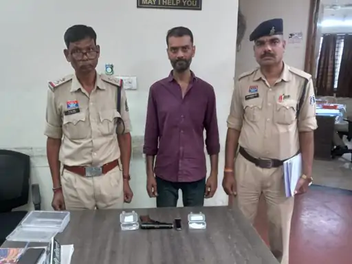 प्रेस क्लब के बाहर हवाई फायरिंग,आरोपी गिरफ्तार