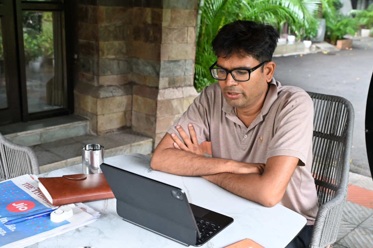 सरिया क्षेत्र की विकास परियोजनाओं की प्रगति की वित्त मंत्री चौधरी ने की समीक्षा